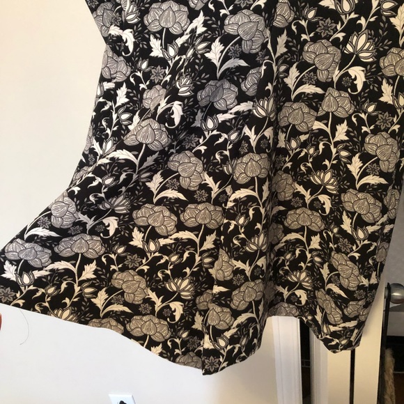 Zara dress floral - Picture 4 of 6
